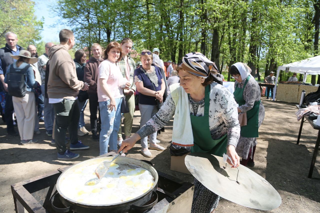 В Хотькове сегодня отметили православный женский праздник — День  жен-мироносиц. | Новости | Телеканал ТВР24 | Сергиев Посад